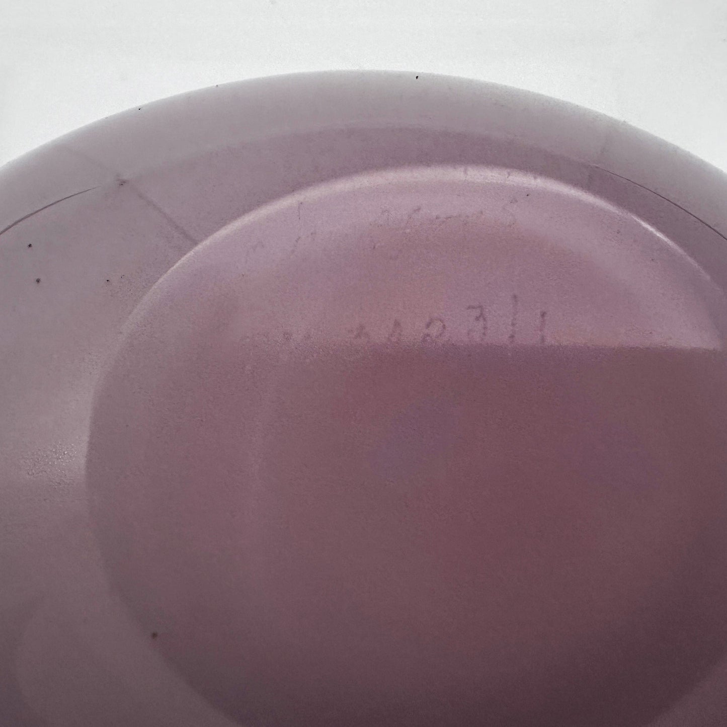 Kristallen Schaal “Kantara” – Pastel Roze Opaalglas door Sven Palmqvist voor Orrefors (1946-1960)