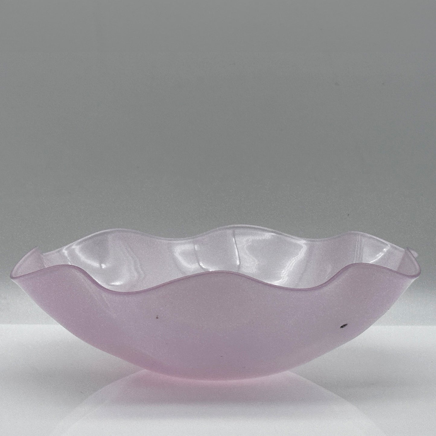 Crystal Bowl “Kantara” – Pastel Pink Opal Glass by Sven Palmqvist for Orrefors (1946-1960)