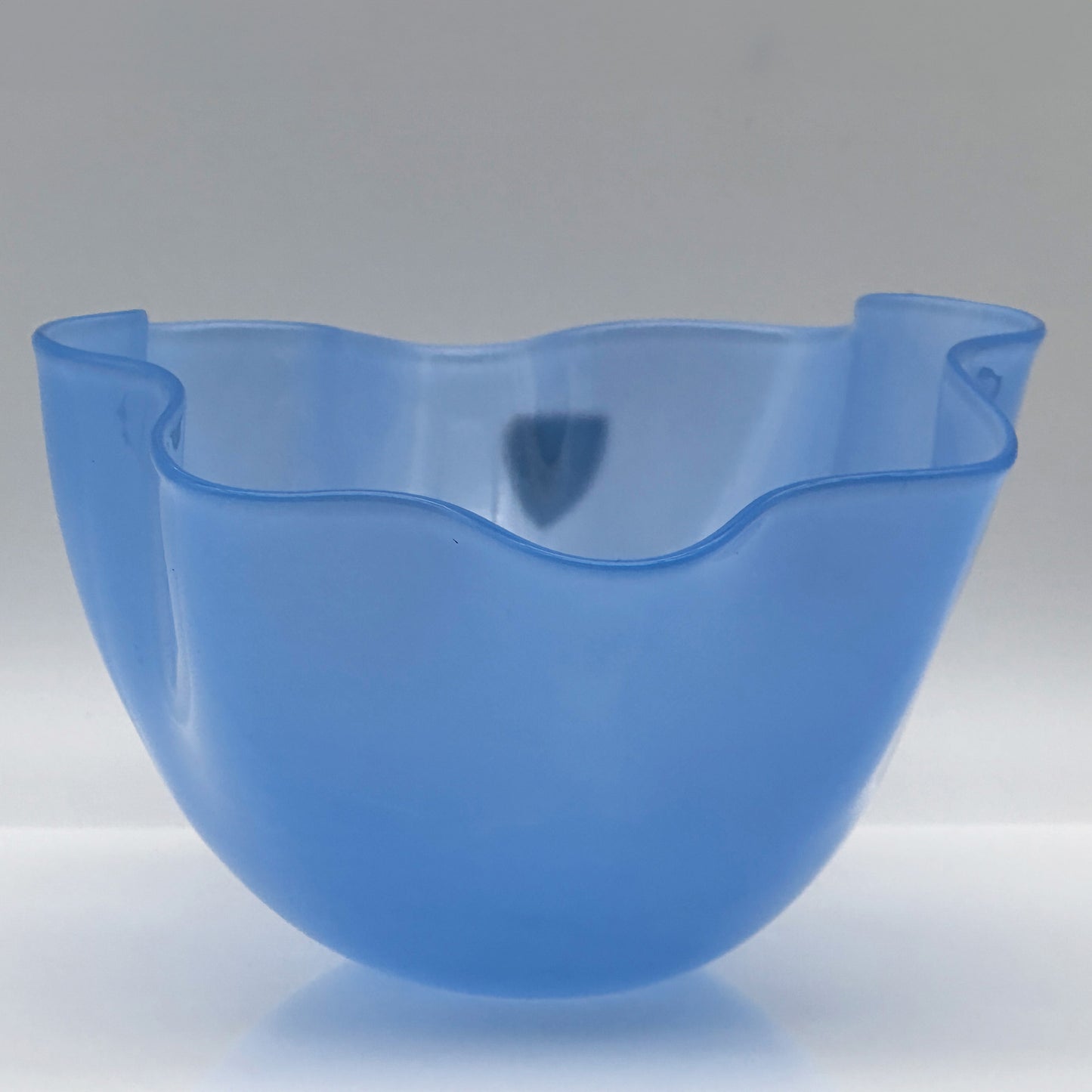 Cornflower blue crystal bowl, "Kantara", Sven Palmqvist, Orrefors, Sweden
