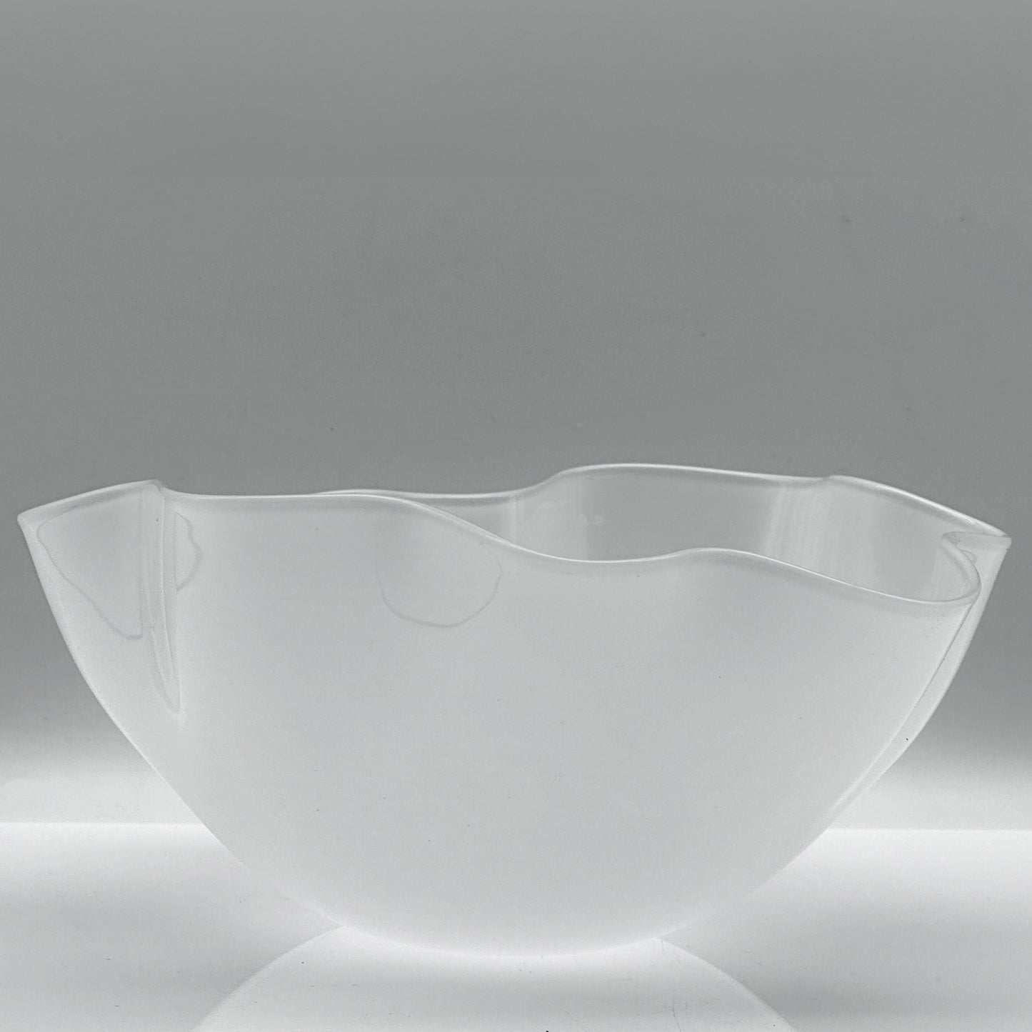 White Crystal Bowl “Kantara” – Sven Palmqvist for Orrefors, Opal Glass (1946-1960)