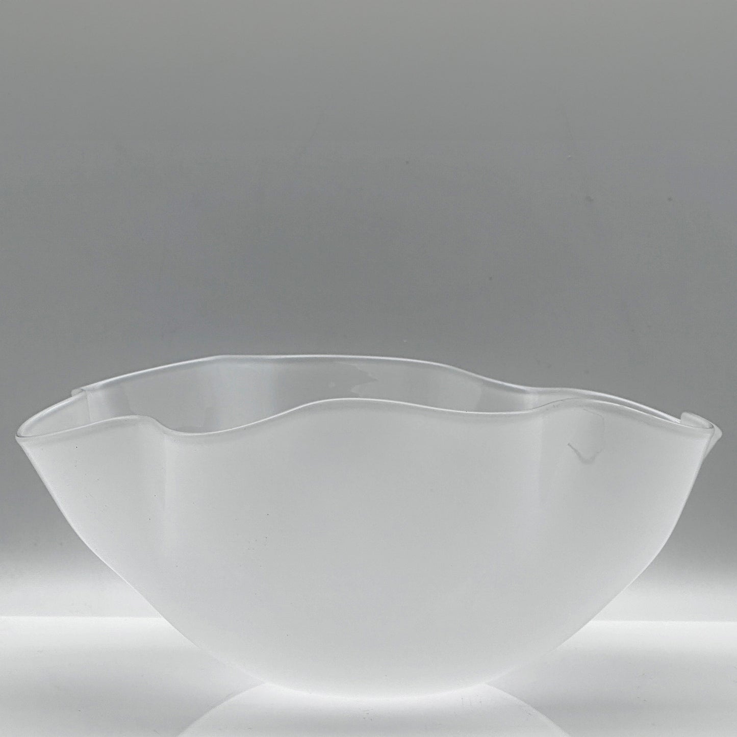 White Crystal Bowl “Kantara” – Sven Palmqvist for Orrefors, Opal Glass (1946-1960)