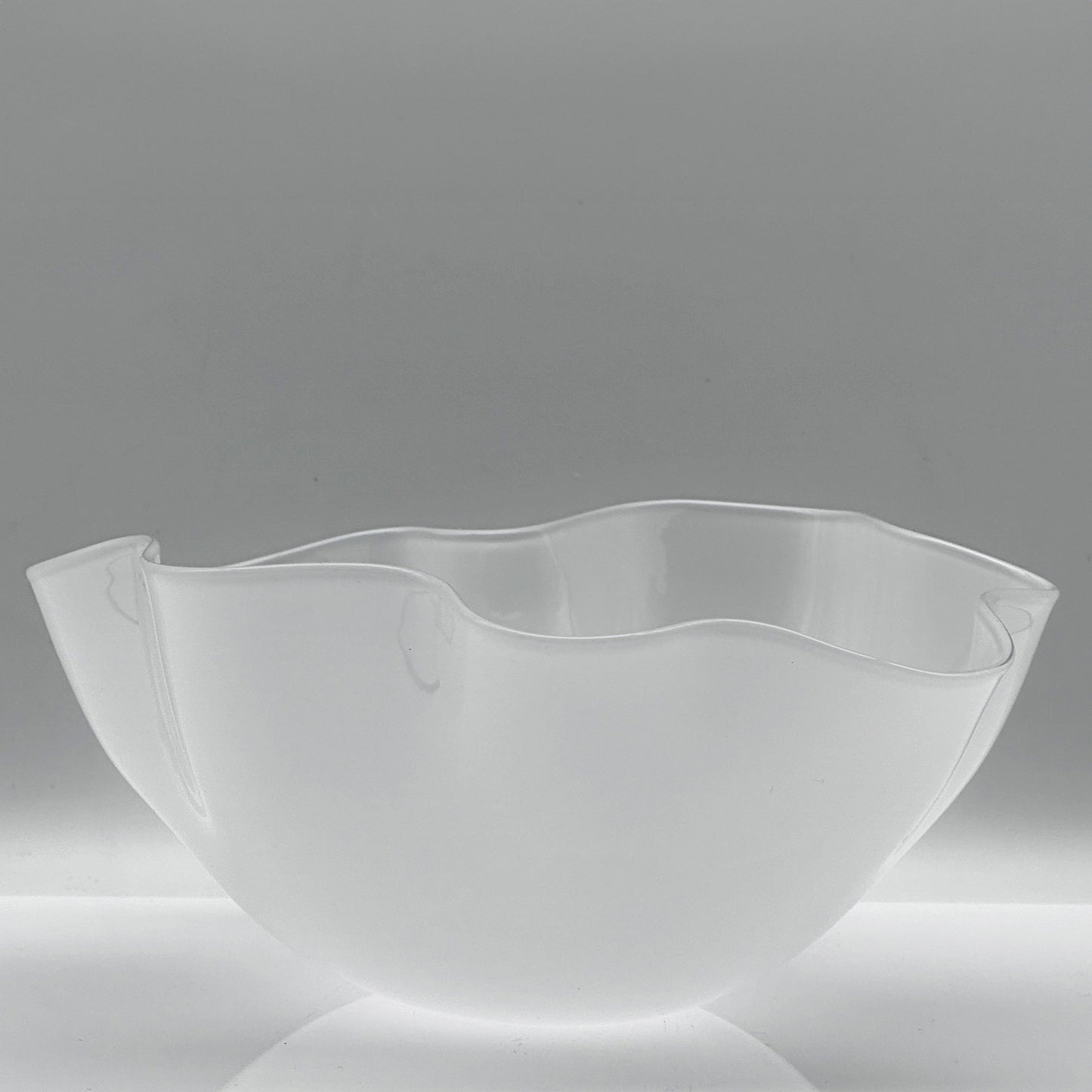 White Crystal Bowl “Kantara” – Sven Palmqvist for Orrefors, Opal Glass (1946-1960)