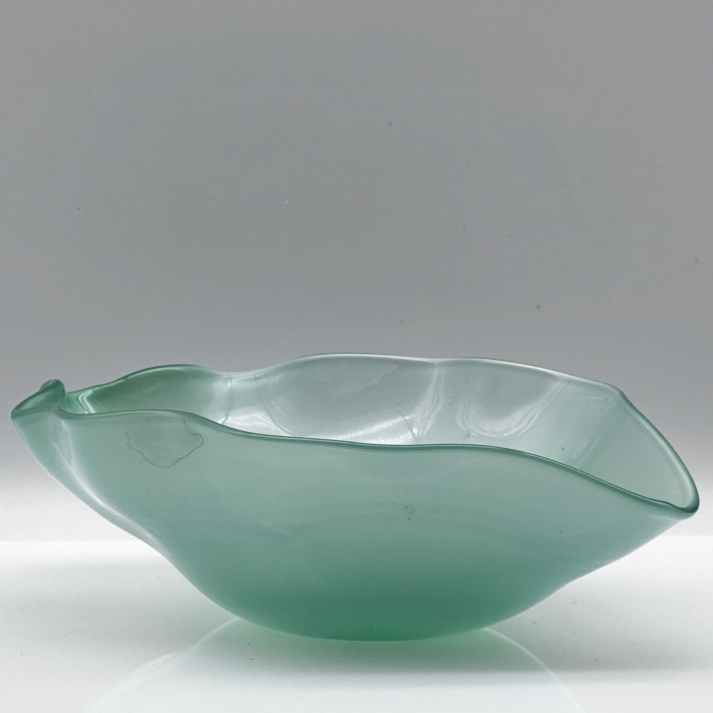Mint Green Crystal Bowl “Kantara” – Sven Palmqvist for Orrefors, Opal Glass (1946-1960)
