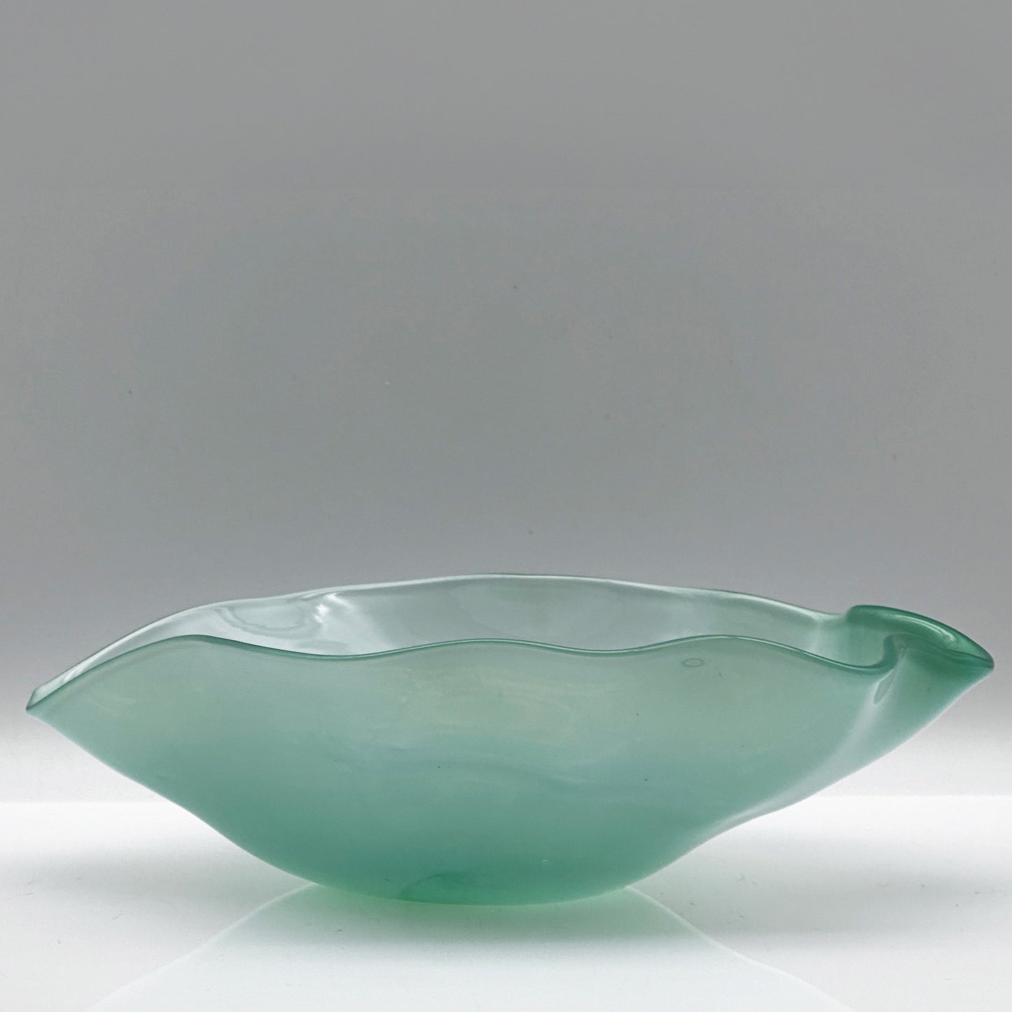 Mint Green Crystal Bowl “Kantara” – Sven Palmqvist for Orrefors, Opal Glass (1946-1960)