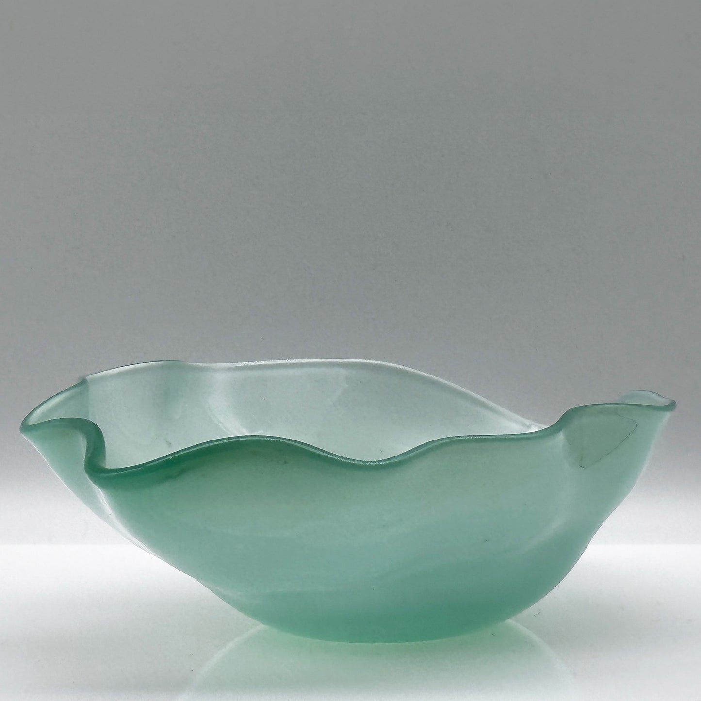 Mint Green Crystal Bowl “Kantara” – Sven Palmqvist for Orrefors, Opal Glass (1946-1960)