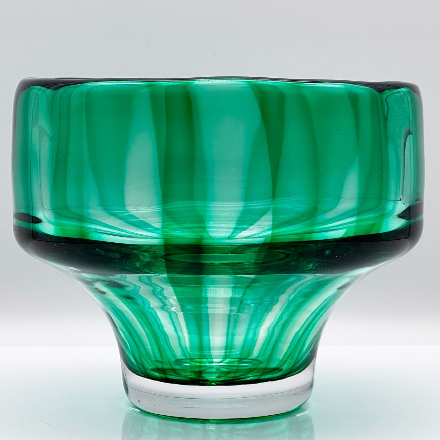 Mouth-blown Crystal Bowl – Kosta Boda, Mona Morales-Schildt, Swedish Art Glass (1960s)