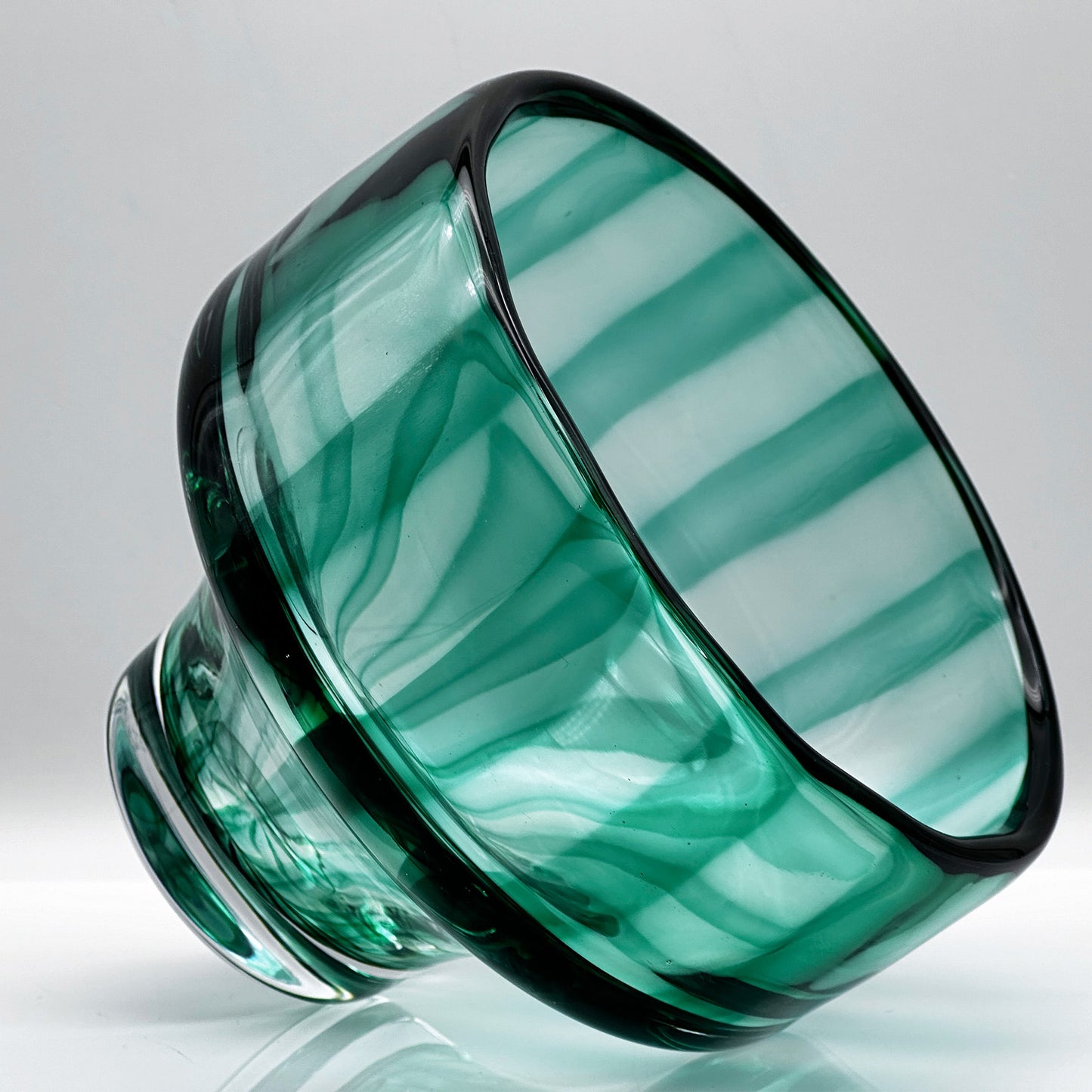 Mouth-blown Crystal Bowl – Kosta Boda, Mona Morales-Schildt, Swedish Art Glass (1960s)