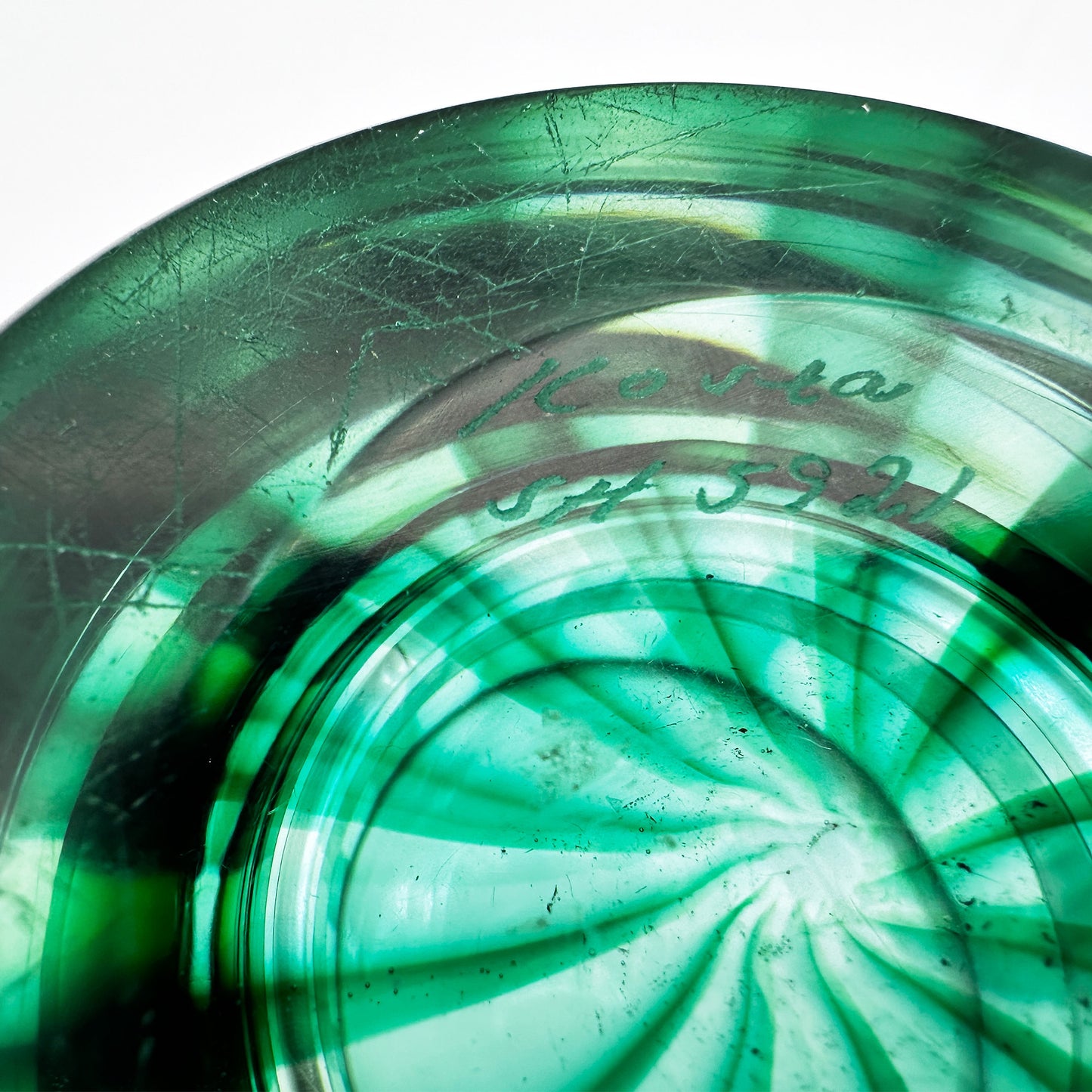 Mouth-blown Crystal Bowl – Kosta Boda, Mona Morales-Schildt, Swedish Art Glass (1960s)