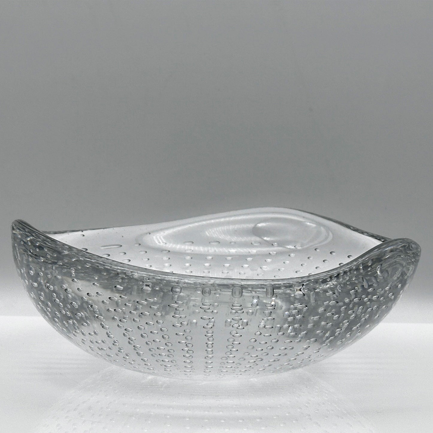 Crystal “Bubble” Bowl – Vicke Lindstrand for Kosta Boda (1955)