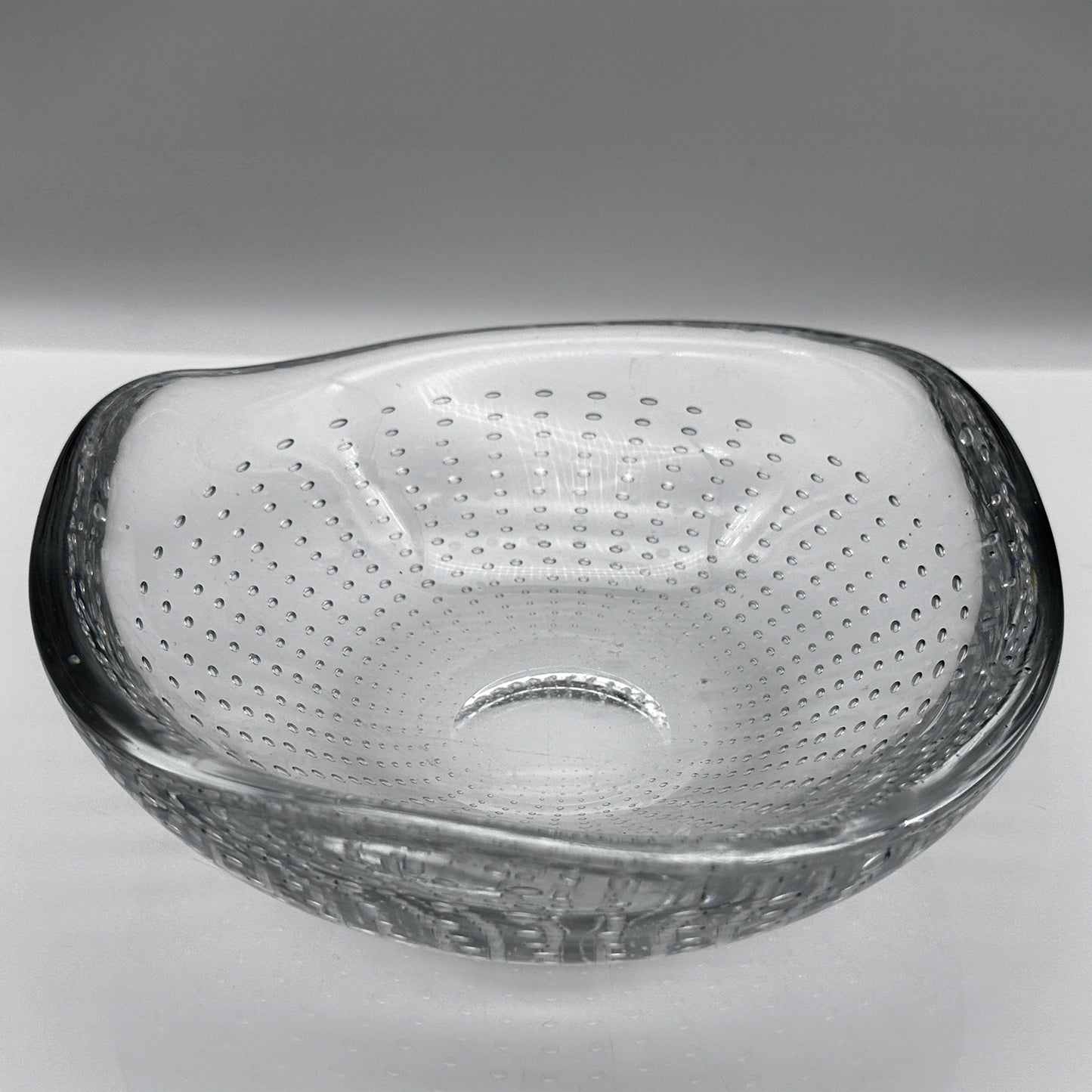 Crystal “Bubble” Bowl – Vicke Lindstrand for Kosta Boda (1955)