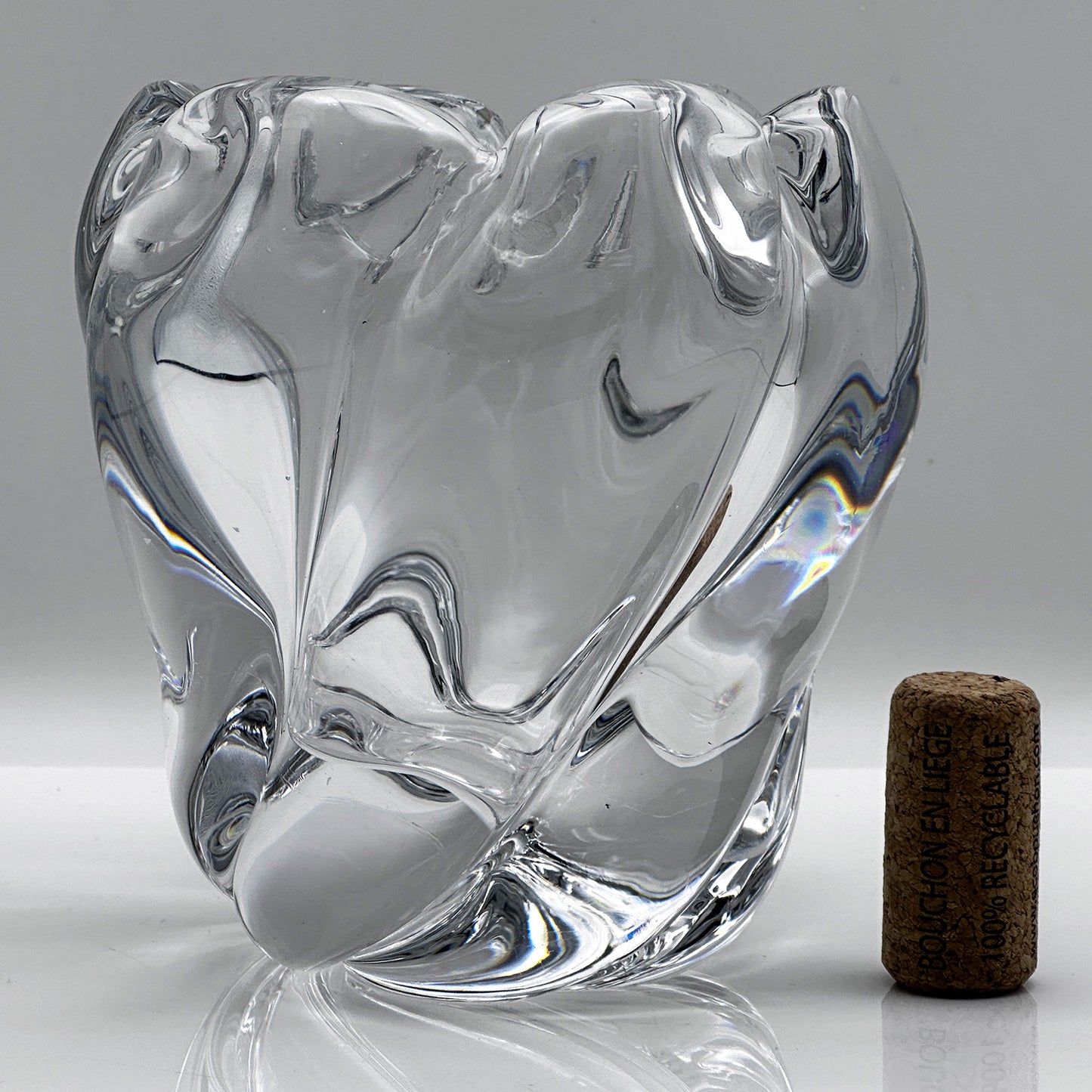 “Waterfall” Crystal Vase - Edvin Öhrström, Orrefors, Mid-Century Swedish Design (1941)