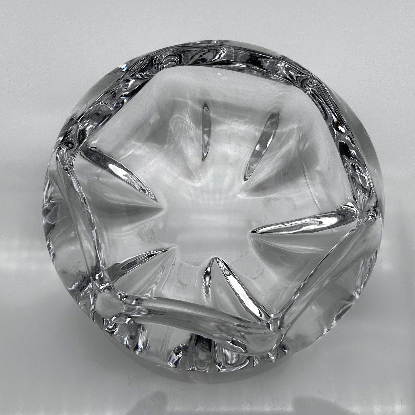 Vintage Crystal Bowl “Stella Polaris” – Vicke Lindstrand for Orrefors (1939)