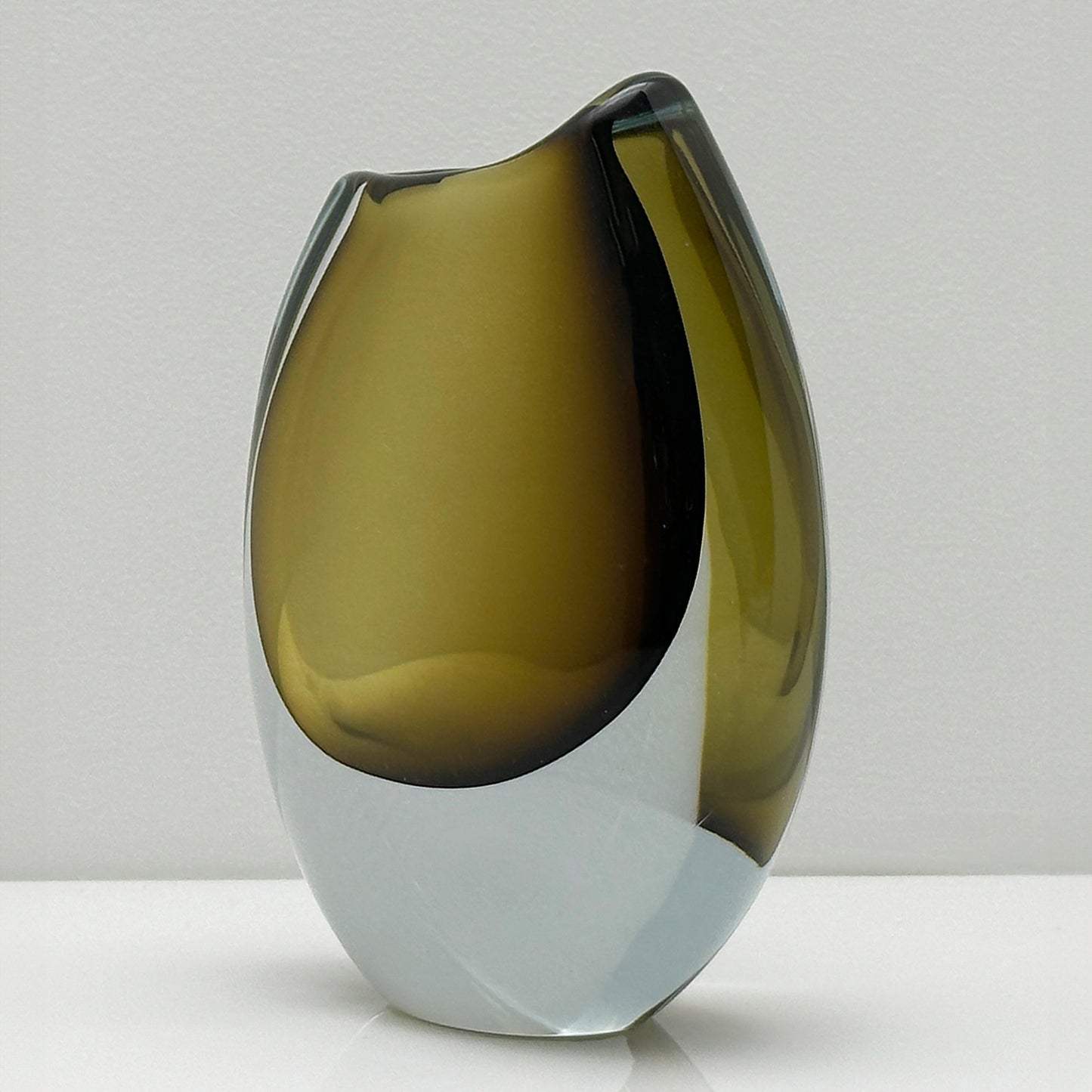 Shark Tooth Vase – Gunnar Nylund for Strömbergshyttan, Brown Crystal Glass