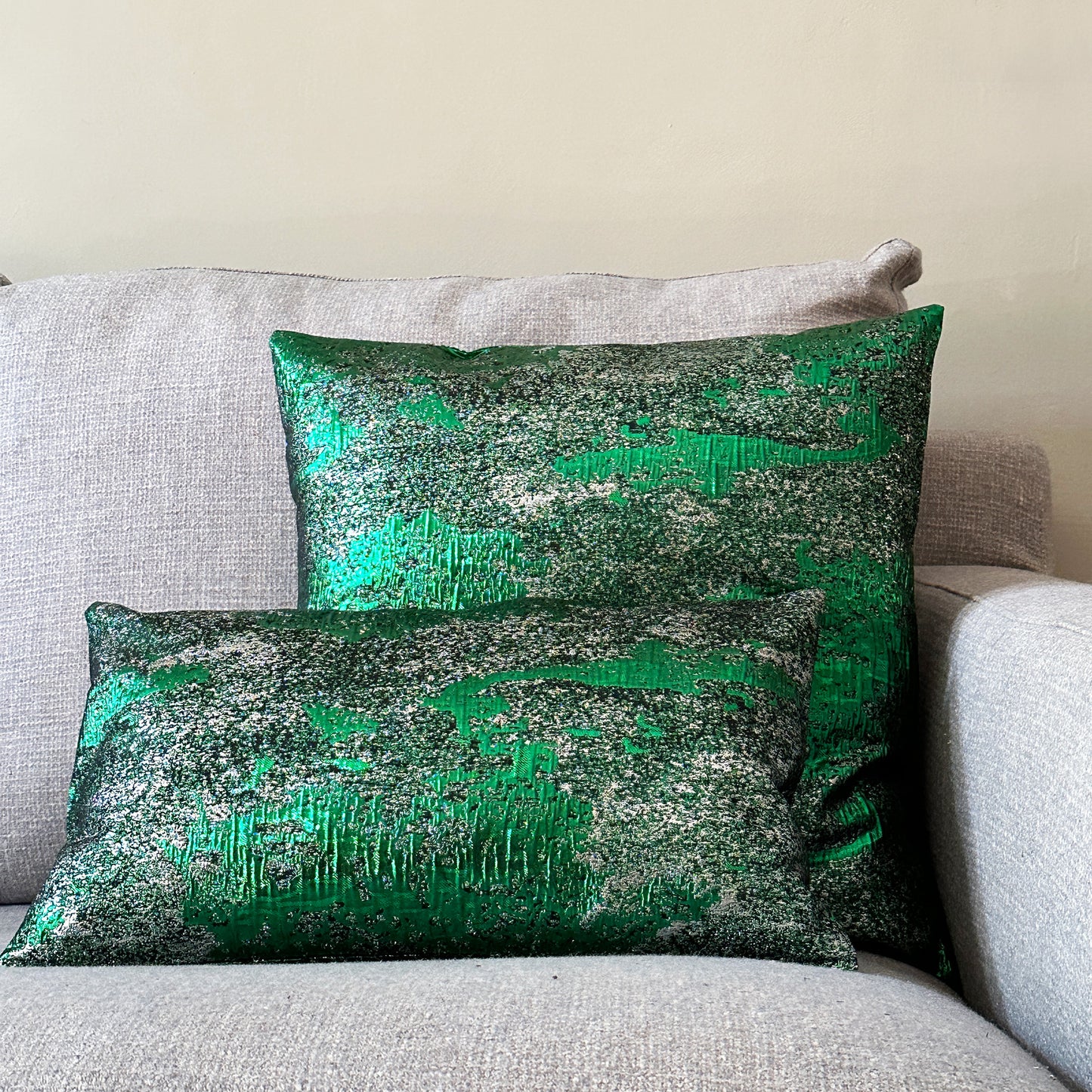 Luxury Handmade Cushions – Set of 2 Decorative Cushions with Concealed Zipper (50x50 cm & 50x30 cm)