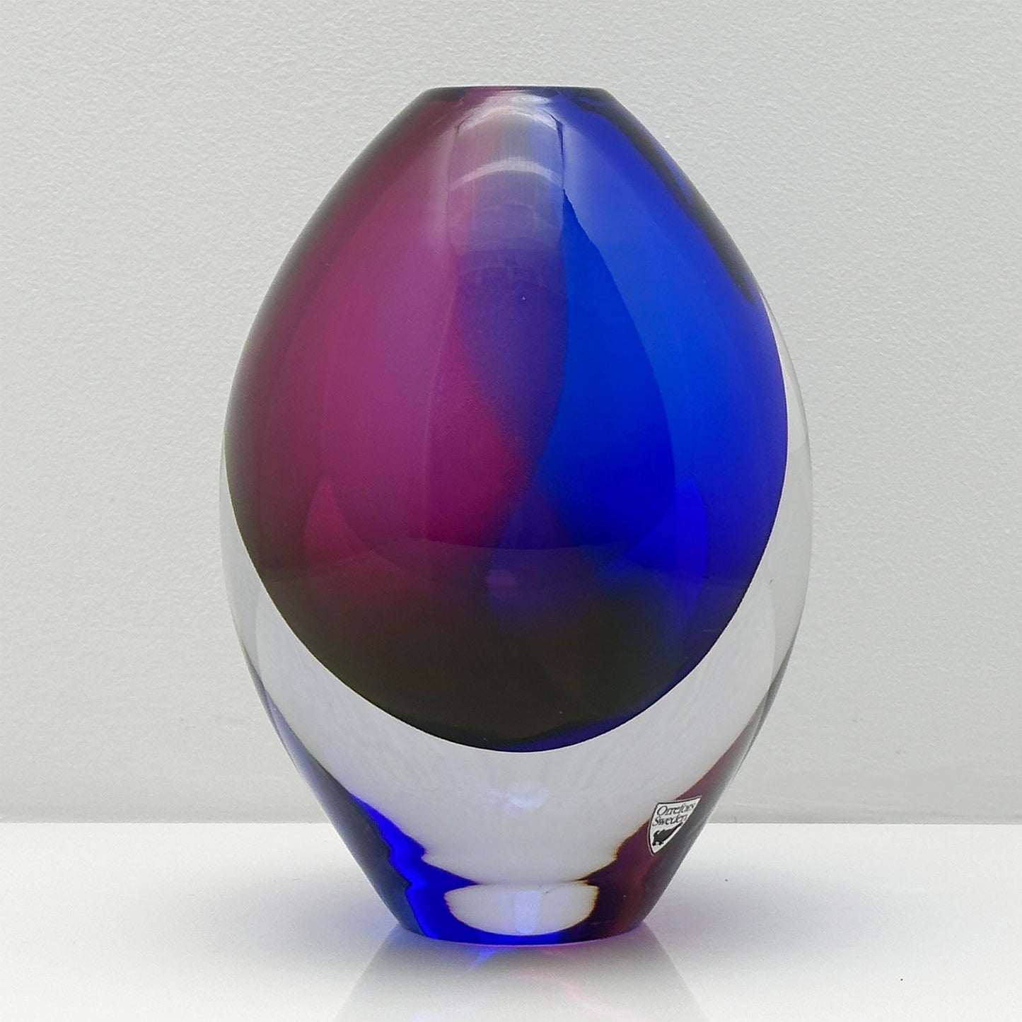 Orrefors Rosebud Vase – Timeless Swedish Glass Art by Erika Lagerbielke