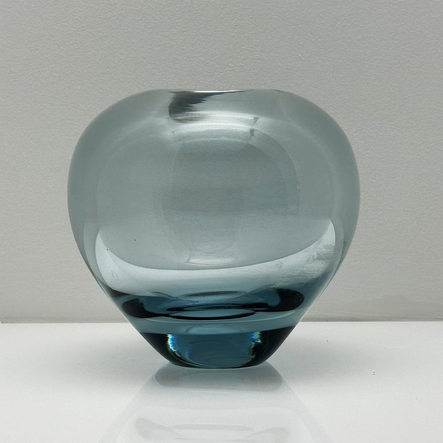 Modernist grey-blue vase, Per Lutken, Holmegaard