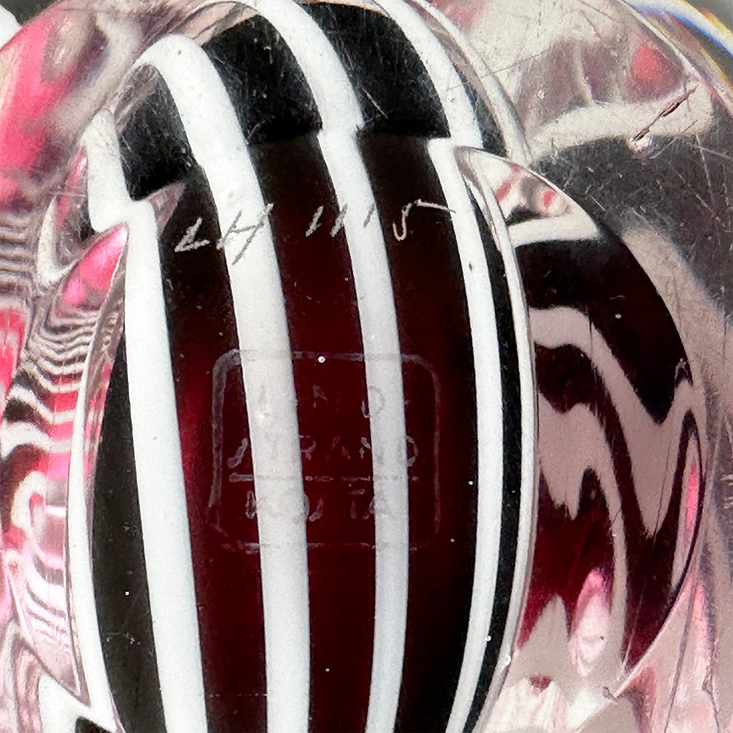 Rare Vicke Lindstrand LH 1115 Red-White Zebra Vase – Kosta Boda, 1950s Scandinavian Design