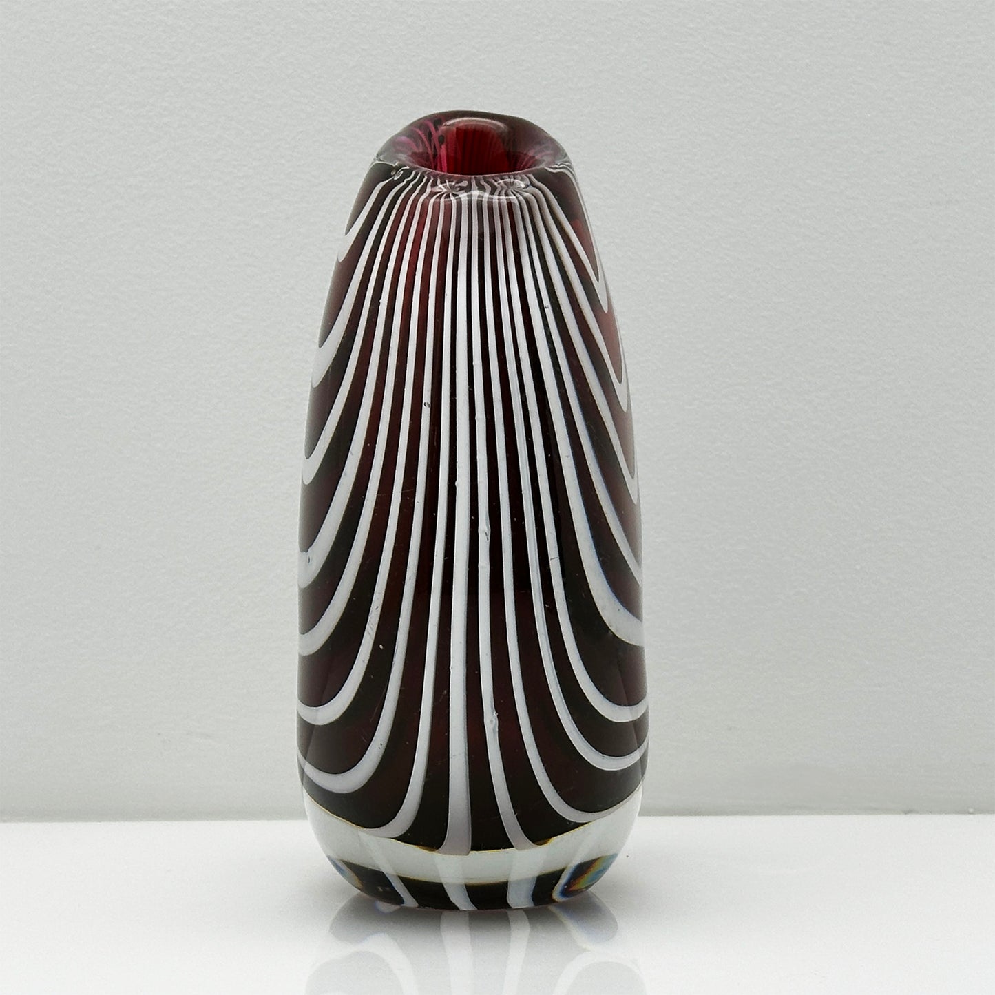 Kosta Boda Zebra Vase LH 1115 – Red & White – Vicke Lindstrand, 1950s