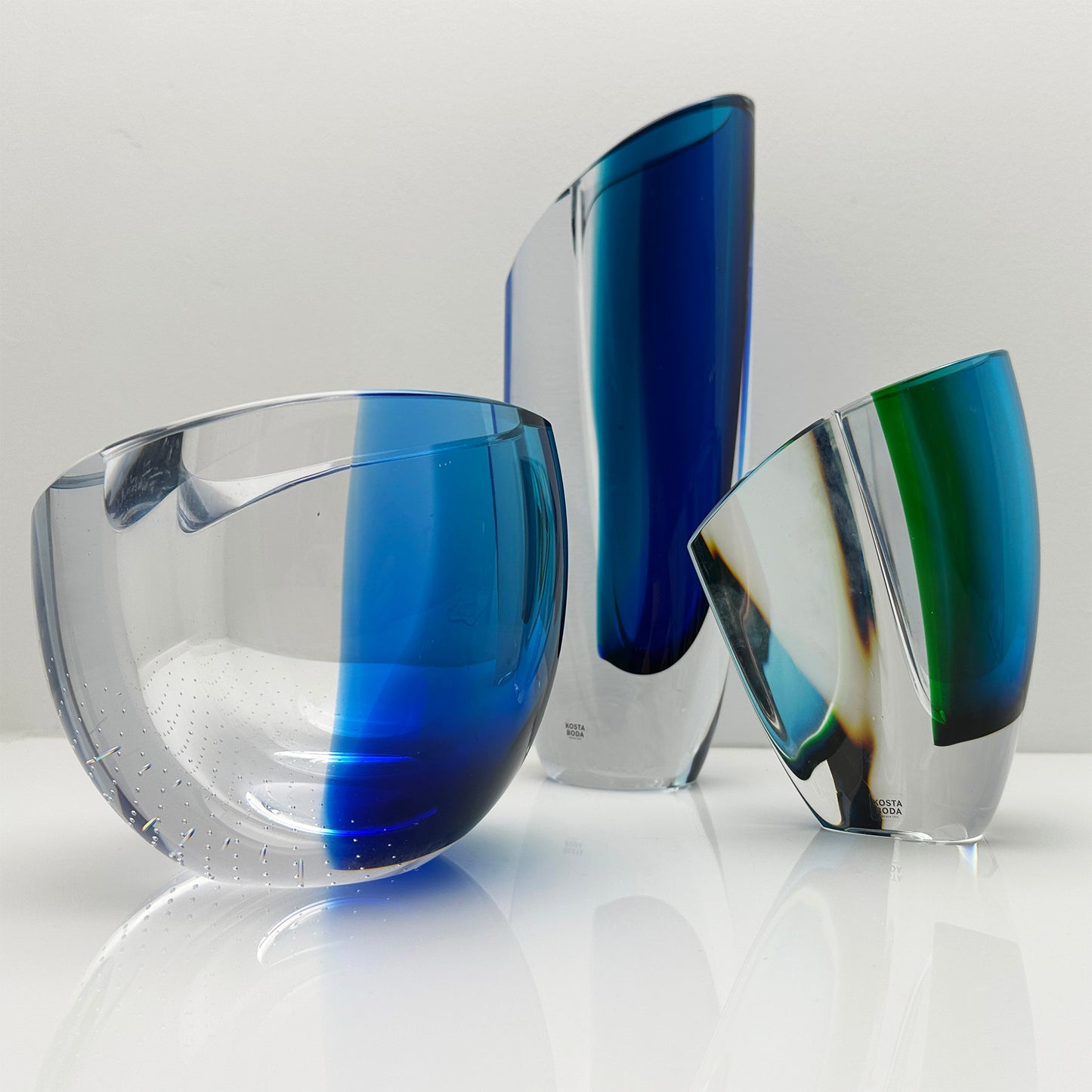 Elegante tiefblaue Seaside Vase von Göran Wärff – Skandinavisches Design