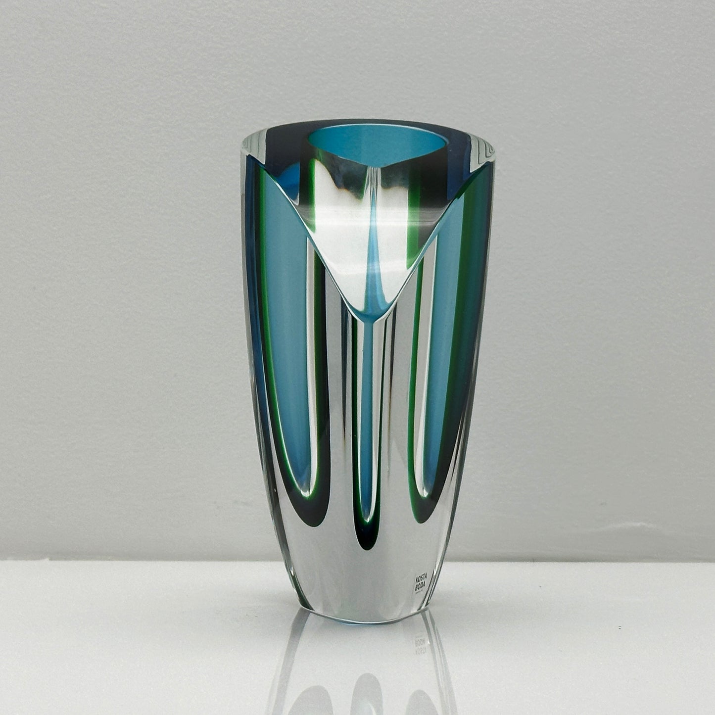 Enchanting Blue-Green Mirage Vase by Göran Wärff – Kosta Boda