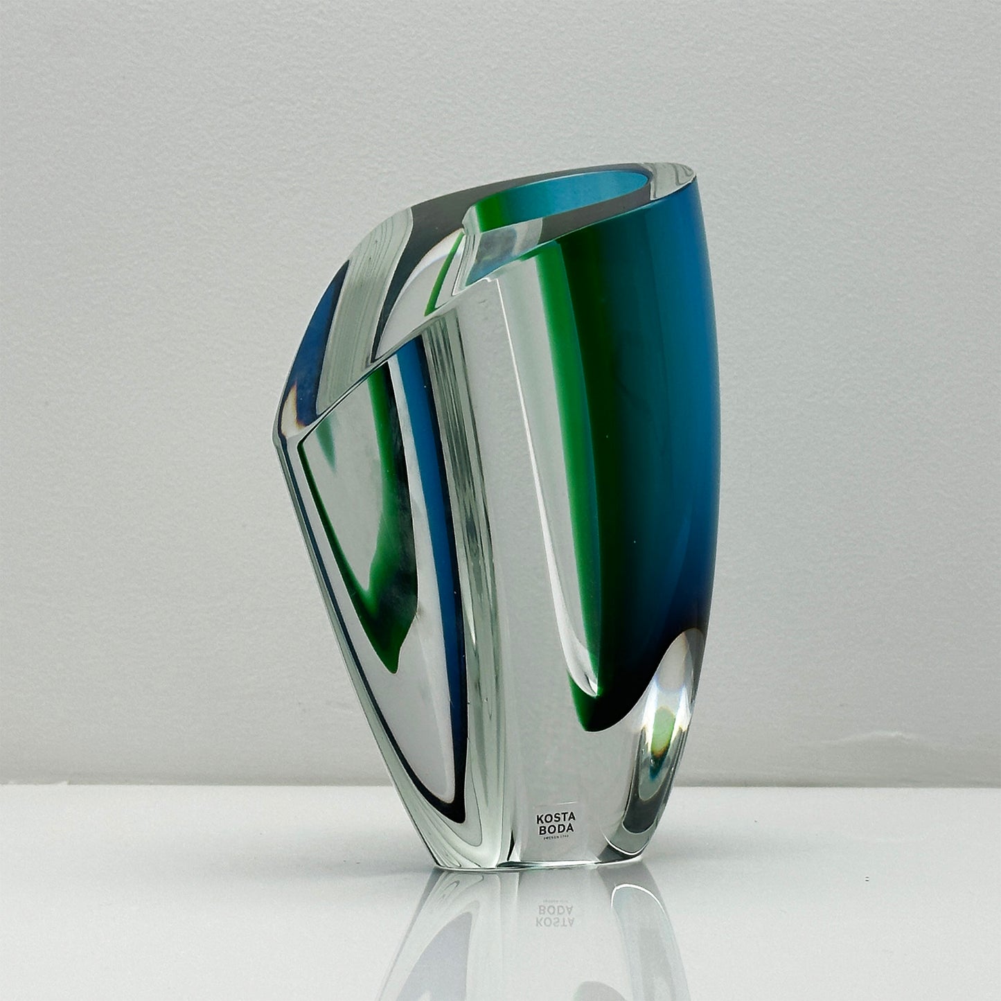 Enchanting Blue-Green Mirage Vase by Göran Wärff – Kosta Boda