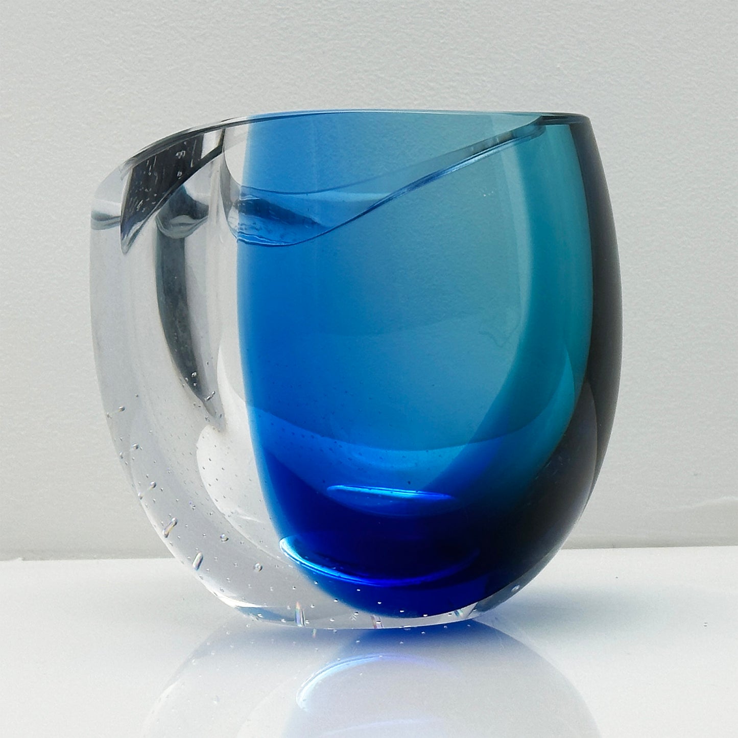 Exclusive Seaside Vase by Göran Wärff - Craftsmanship from Sweden