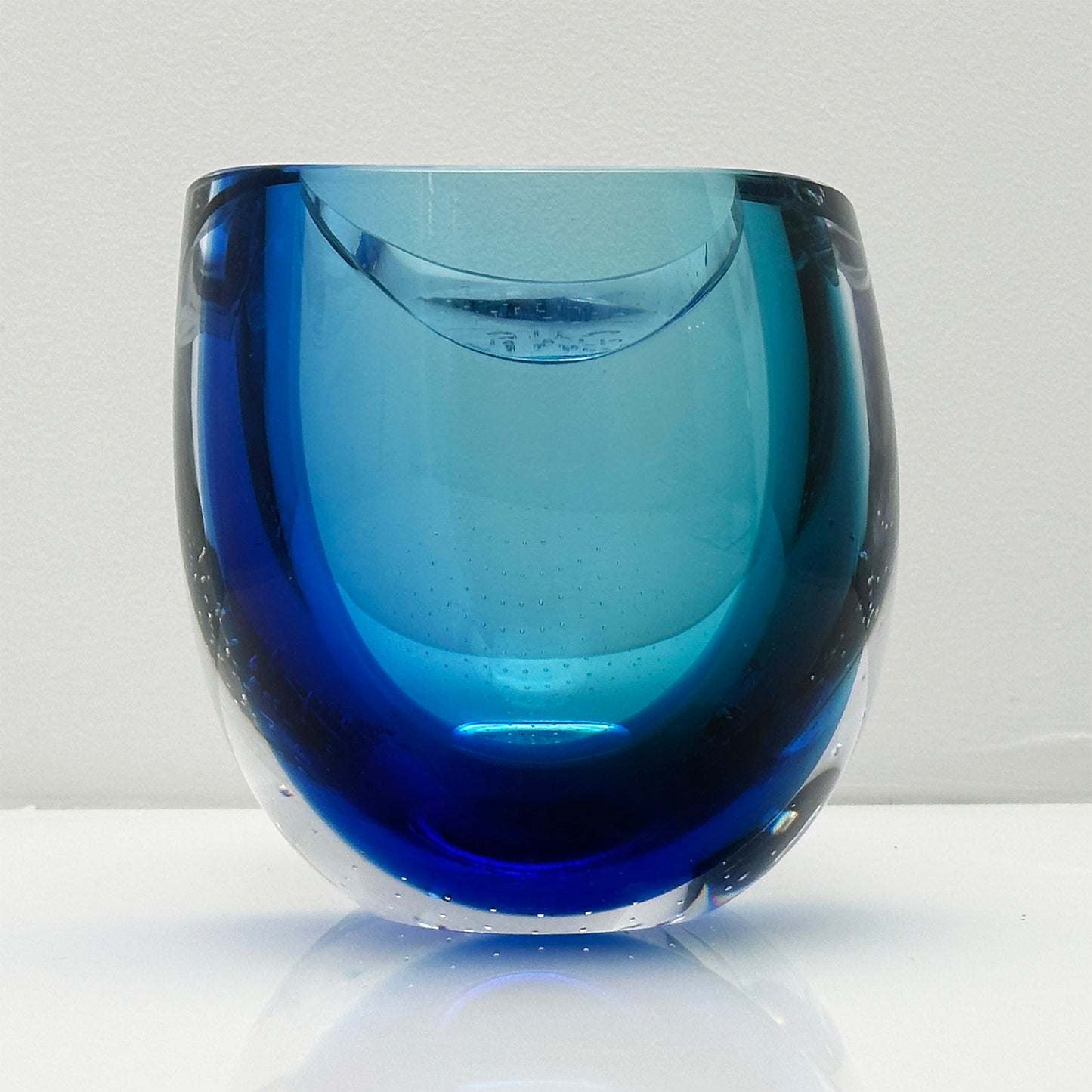 Exclusive Seaside Vase by Göran Wärff - Craftsmanship from Sweden