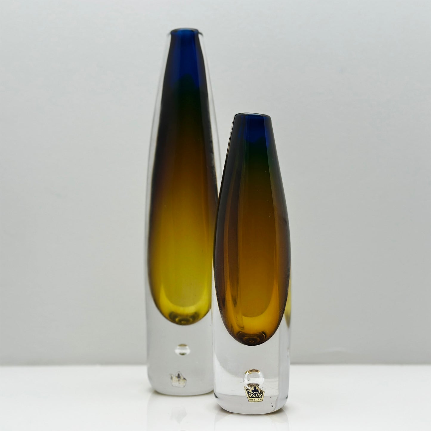 Vintage Kosta Boda Vase LH 1843 by Vicke Lindstrand – Mouth-blown Sommerso Artwork