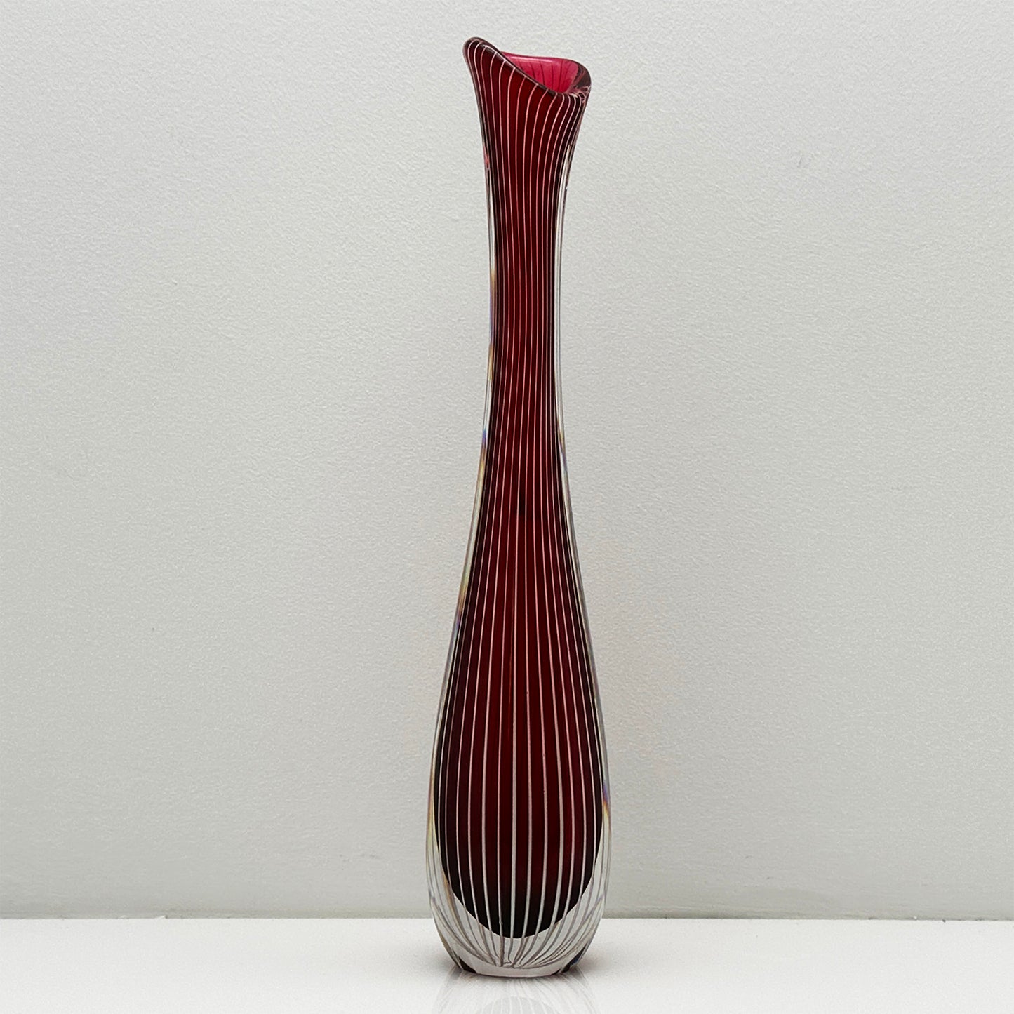 Rare Mid-Century Zebra Bud Vase – Vicke Lindstrand for Kosta Boda (White-Red, Signed, 1950s)