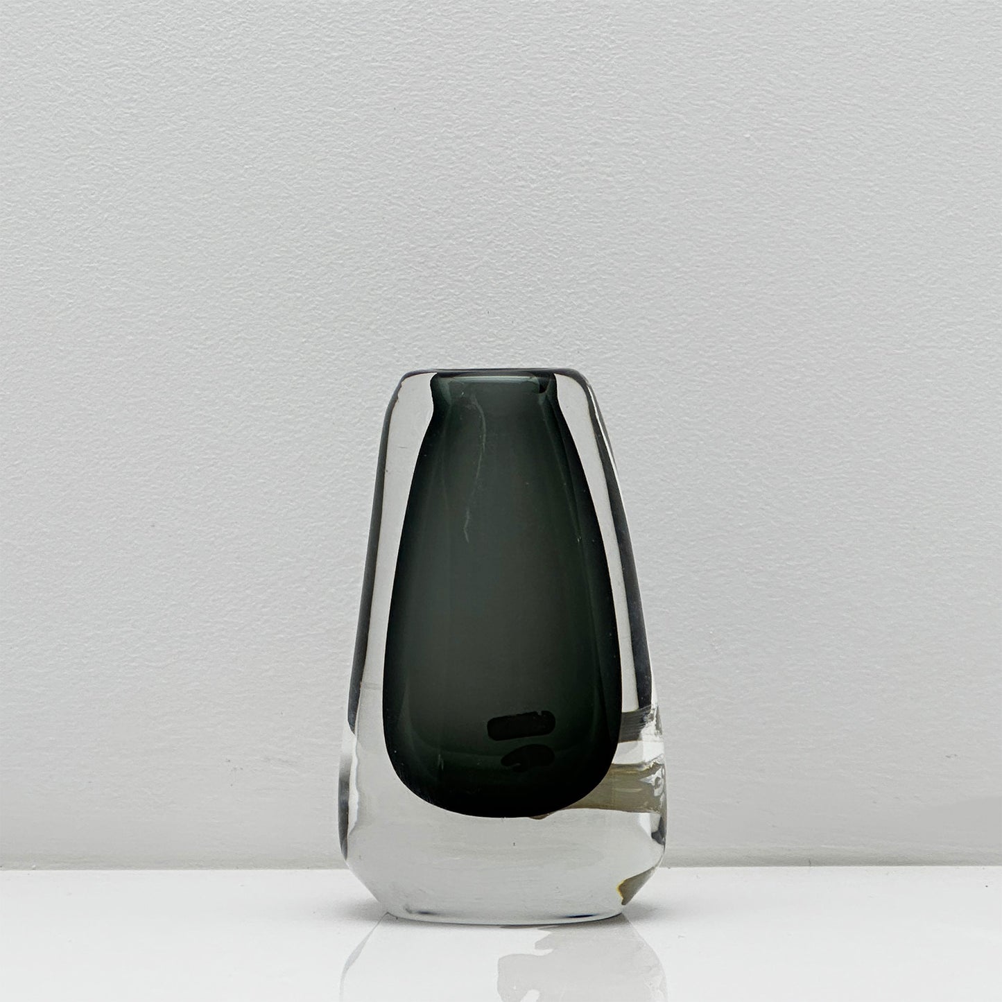 Josef Schott Vintage Design Vase - Black-Grey Sommerso Miniature (10.5 cm)